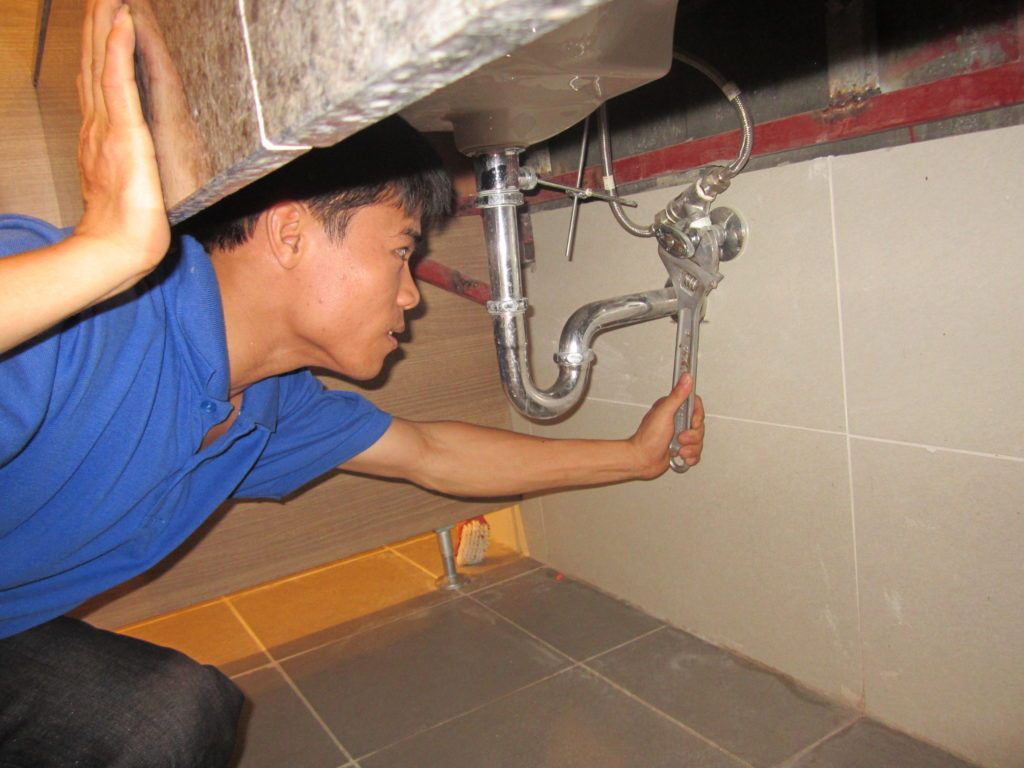 Tìm thợ sửa điện nước ở Hồ Tùng Mậu